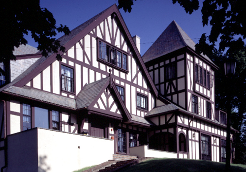 Garfield House, 2003